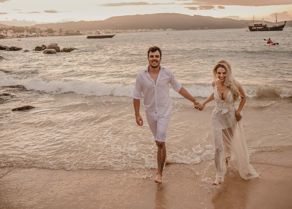 Douglas e Vanessa - PreWedding na Praia